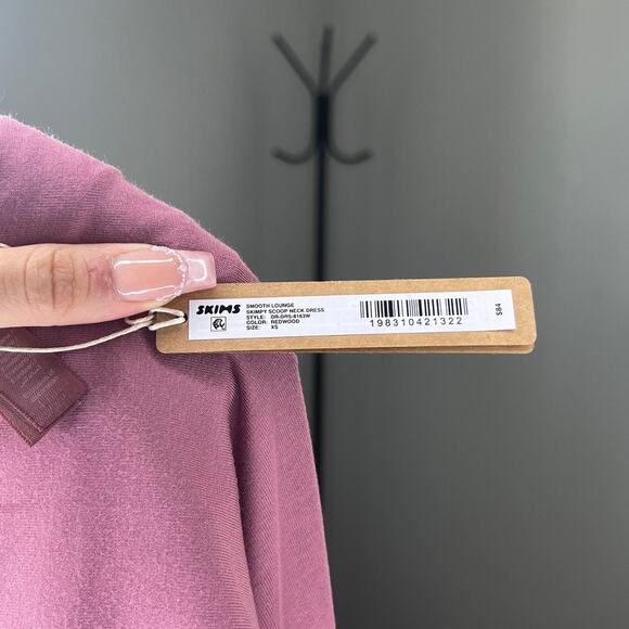 NWT SKIMS Smooth Lounge Skimpy Scoop Neck Dress Redwood Size XS - Picture 6 of 6